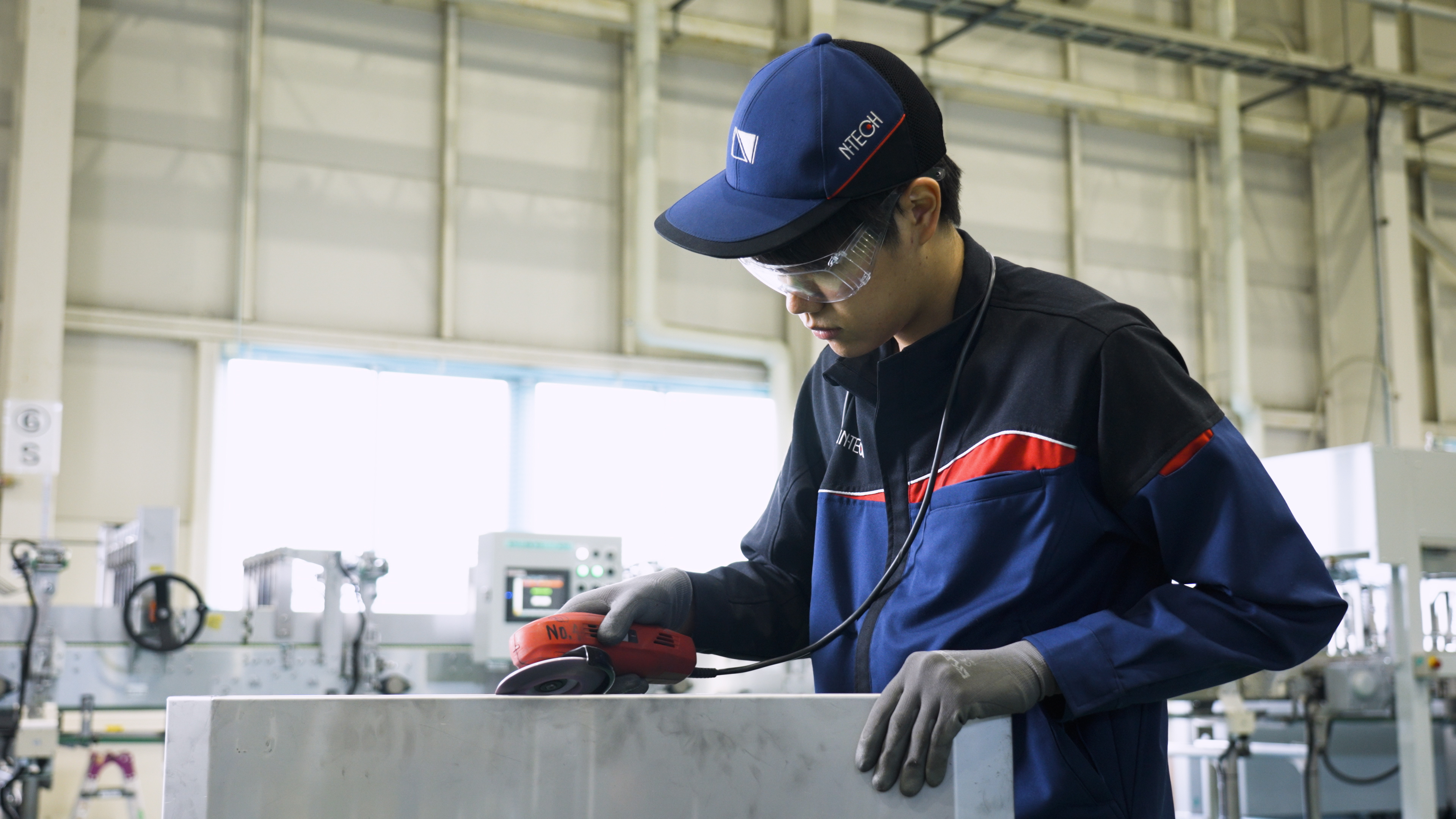 プロダクション